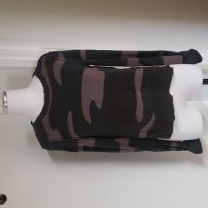 Camo print sweater with back ties